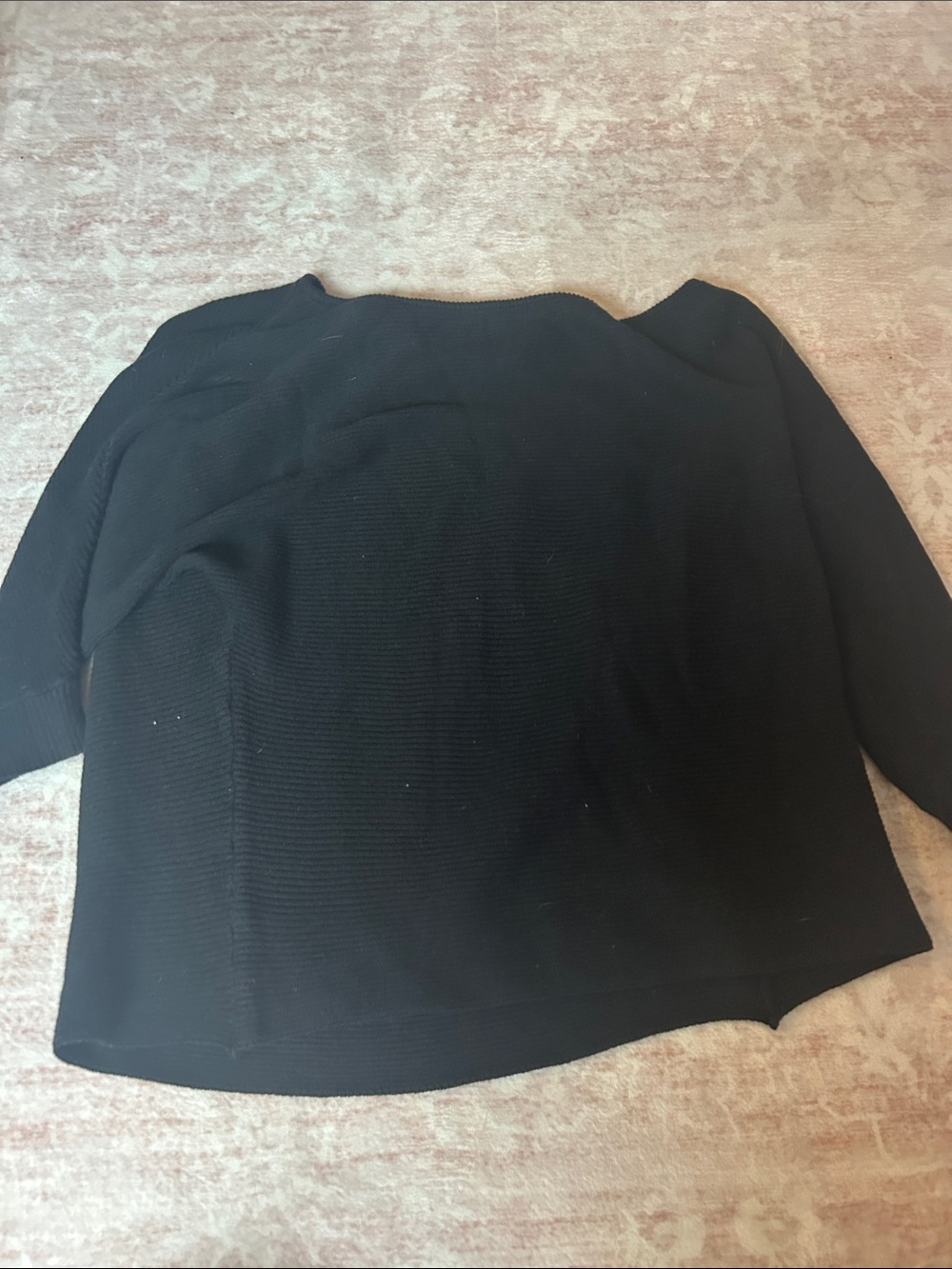 Fabletics women’s crewneck shirt